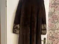Продам норковую шубу в хорошем состоянии бу, фотография 2