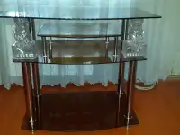 Стеклянный стол под телевизор, фотография 3