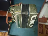 Баян в хорошем состоянии, фотография 2