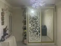 Сдам 1 комн квартиру со свежим дорогим капитальным евроремонтом. Дорогая новая мебель, делали для себя поэтому не жалели