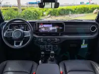 Jeep Wrangler Unlimited Sahara, фотография 4