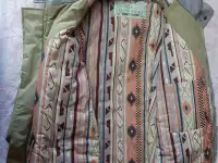 Продам зимнюю мужскую куртку, фотография 3