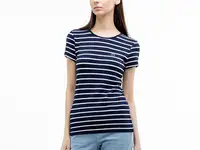 Женская футболка lacoste slim fit