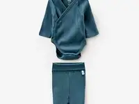 Боди, ползунки и шапочка sela