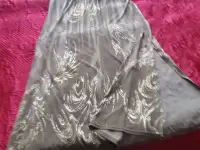 Платье костюмы недорого в хорошем состоянии, фотография 5