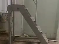 Подъемник для тележек типа HKV 200