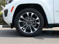 2024 Grand Cherokee Overland, фотография 10