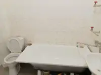 Продам 1 ком.кв от Хозяйки перегорождена пластиком как 2-хкомнатная заот Хозяйки квартиры. Торг уместен., фотография 5