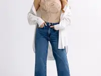 Бежевый боди с изящным принтом 