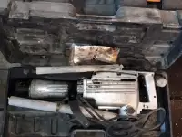 Продаются два отбойных молотка