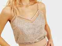 Бежевый топ с блестящим напылением