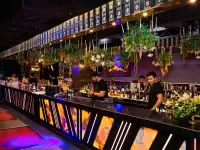 ПРОДАЁТСЯ ГОТОВЫЙ ДЕЙСТВУЮЩИЙ БИЗНЕС - БАР, Достык 104, фотография 3