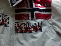 продам весене-летнюю куртку ветровка, фотография 2