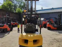 Кара Komatsu FG25T-16 Свежедоставленная из Японии, фотография 12