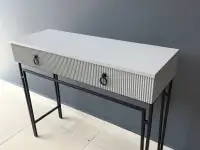 Туалетные столики, консоли на металлических ножках Woodhouse в стиле лофт, фотография 2