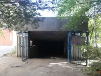 Подземный гараж со смотровой канавой в центре города, фотография 6