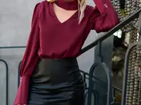 Шелковая блуза оригинального кроя