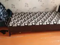 Кровать в хорошем состояний, фотография 3