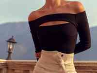 Боди с открытыми плечами