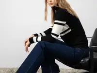 Джинсы клеш vassa&co