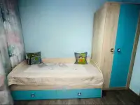 СРОЧНО ОТДАЮ спальный детский гарнитур