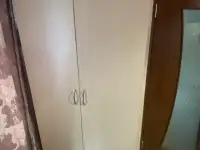 шкаф бежевый для одежды, фотография 4