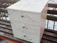 Новая удобная тумбочка, фотография 2