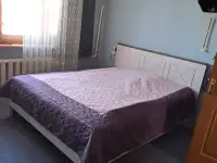 Двуспальная кровать