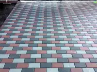 Укладка тротуарной плитки  Установка поребриков и бардюров  Преобразуем ваш двор в красоту и удобства.  Качественно и, фотография 4