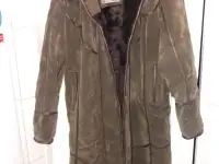 Продам дубленку Корея Новая 48-50 р