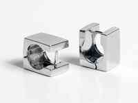 Небольшие серебристые серьги