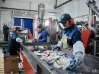 требуются рабочие и оператор на завод по переработке пластика., фотография 2