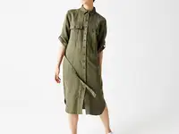 Женское платье lacoste с коротким рукавом и воротником-рубашкой