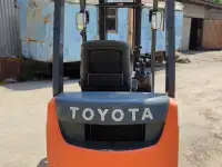 Вилочный погрузчик Toyota 8FG15 из Японии, фотография 8