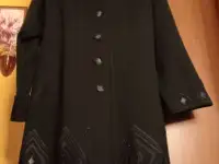 Кардиган и кожаный натуральный плащ