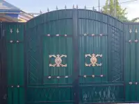 Ворота, заборы, ограждения металлические из профлиста, фотография 2