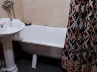 Сдаю посуточно однокомнатную квартиру, ул. Космическая, 15, в районе кафе 