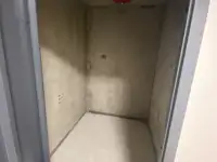 Сдам кладовку 3.2м в жилом доме, Улица Е 652, 18