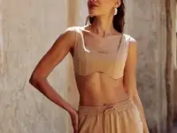 Топ со шнуровкой