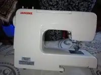 Продается Швейная машинка, фотография 5