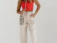 Летний топ кораллового оттенка