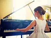 Обучение игре на фортепиано