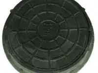 Люки чугунные на шарнире с замком.