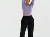 Черные брюки со стрелками