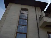 Травертиновое обрамление окон арки и прямые, изготавливаем и монтируем. Любая сложность.