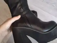 Ботинки женские, фотография 2