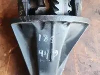 Задний редуктор  419   на  Toyota Hilux Surf 185