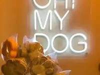 Неоновые вывески, фотография 2