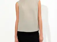 Блузка в бежевом оттенке vassa&co