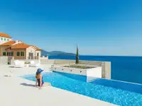 ValueOne  Ваш надёжный партнёр по недвижимости в Черногории., фотография 3